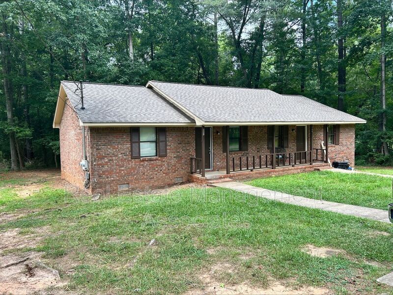 Primary Photo - 102 Doves Ln