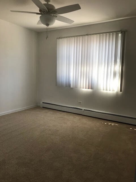 Foto del edificio - 2349 W Jarvis Ave