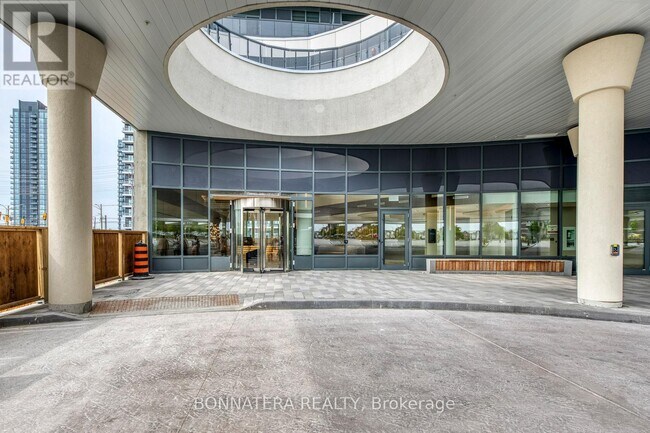 Photo du bâtiment - 5105 Hurontario St