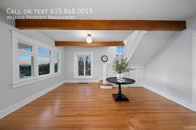 Foto del edificio - Elegant Craftsman Estate on 2.85 acres