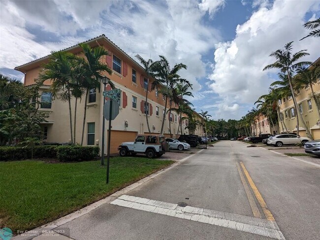 Foto del edificio - 3930 Monarch Ln