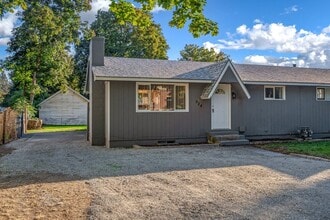 Building Photo - 924 Emma Ave