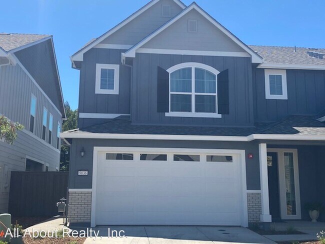 Building Photo - 4 br, 3.5 bath House - 9036 SUMMIT LANE