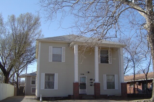 Building Photo - 326 SW 38th St
