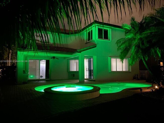 Foto del edificio - 2101 SW 176th Ave