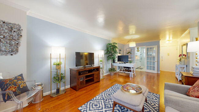 Foto del edificio - 71 Strawberry Hill Ave