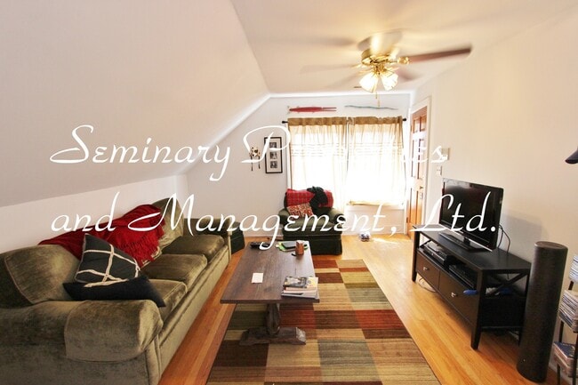 Building Photo - 3311 N Hoyne Ave