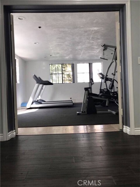 Foto del edificio - 720-724 W 4th St