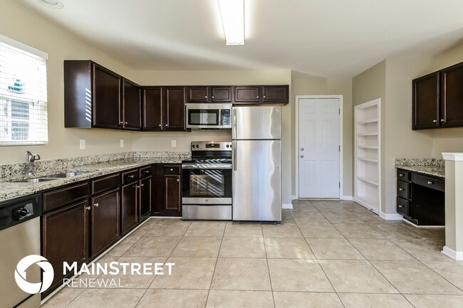 Building Photo - 352 Kendall Dr