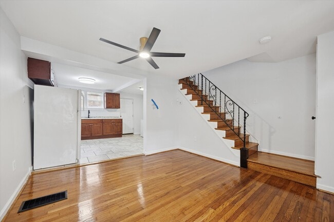 Photo - 5731 Reedland St Townhome