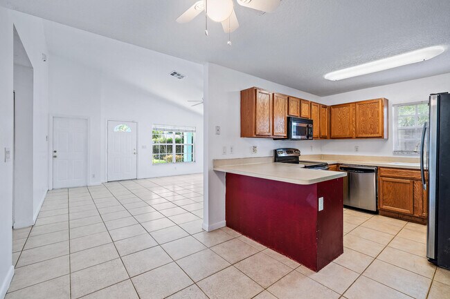 Foto del edificio - 17661 Cinquez Park Rd W