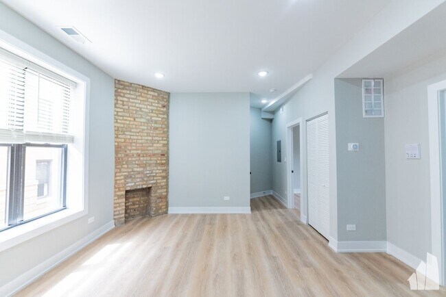 Foto del edificio - 428 W Belden Ave