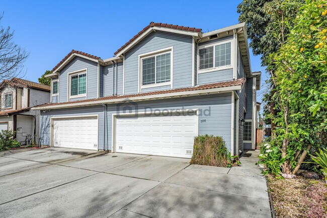 Building Photo - 1595 Timber Creek Dr