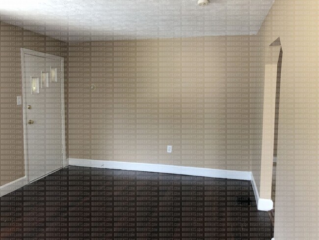 Building Photo - 1724 Parkamo Ave 3BR/1BA (East Hamilton)