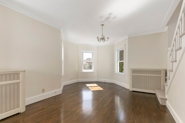 Building Photo - 15 S Fairview St