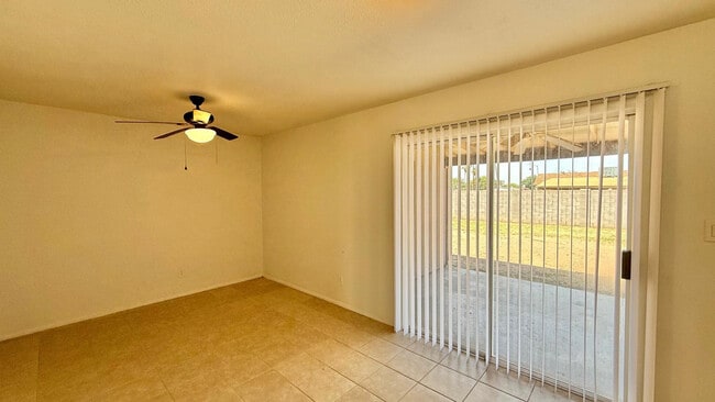 Foto del edificio - 12602 N 21st Ave