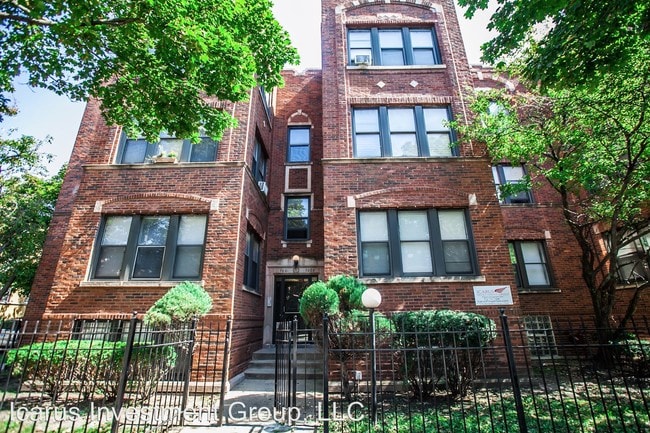 Building Photo - 7001-7007 S Merrill Ave