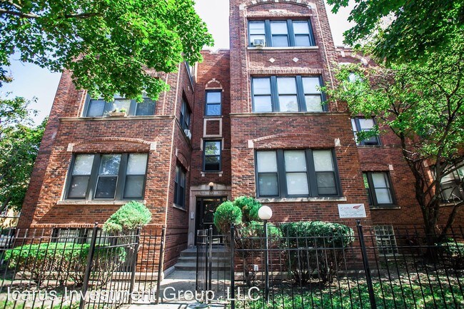 Foto del edificio - 7001-7007 S Merrill Ave