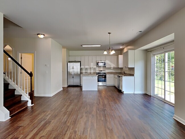 Foto del edificio - 6821 Missionary Ridge Dr