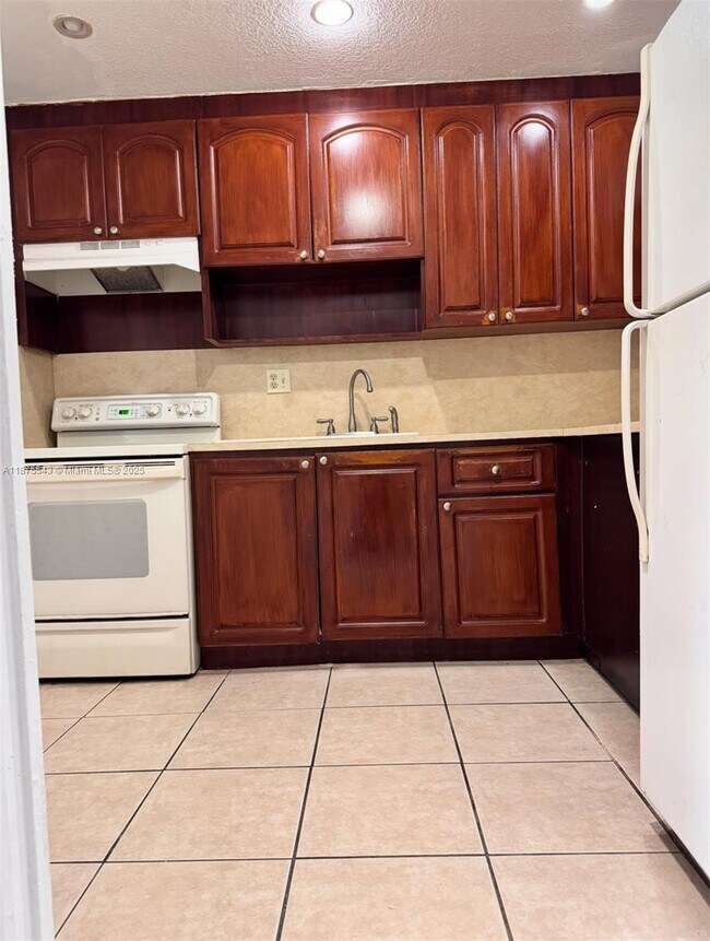 Foto del edificio - 20520 NW 15th Ave