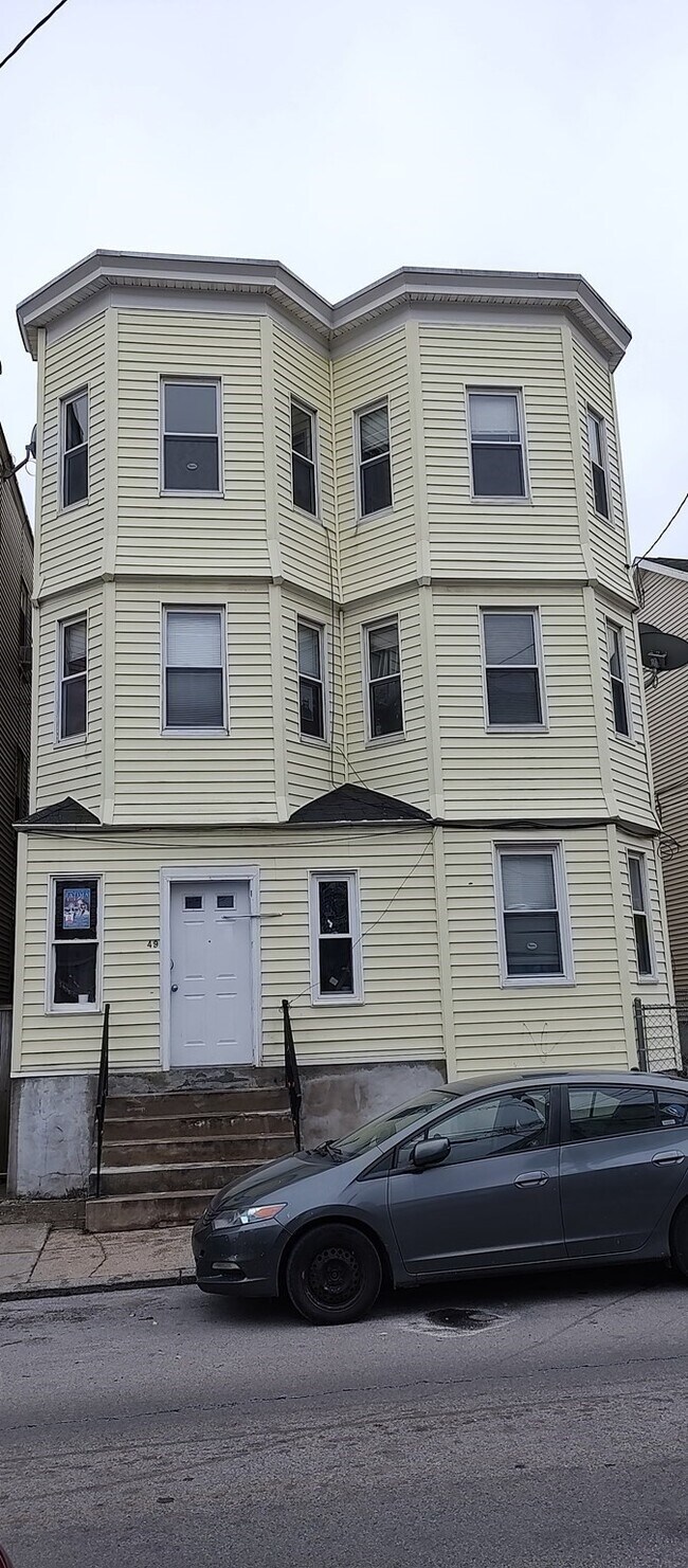 Building Photo - 49 Burrell St