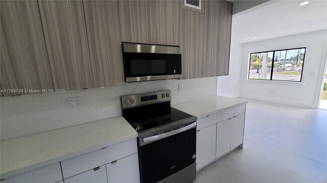 Foto del edificio - 6201 SW 22nd St
