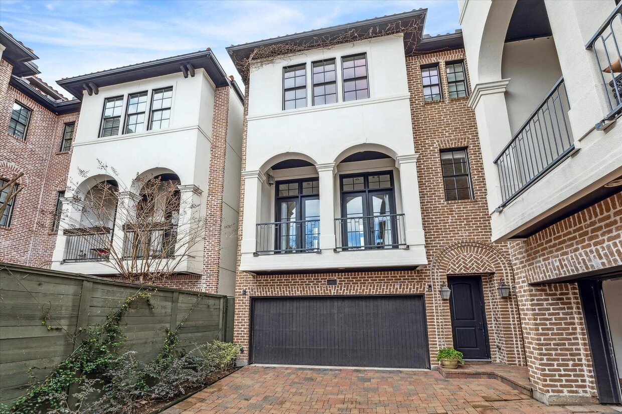 Primary Photo - 3917 Gramercy St