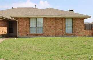 Building Photo - 1234 Mockingbird Ln
