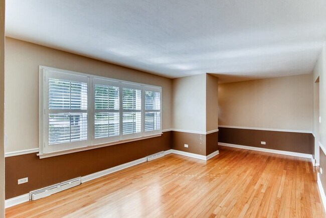 Building Photo - 903 Oxford Road, Glen Ellyn, IL, 60137