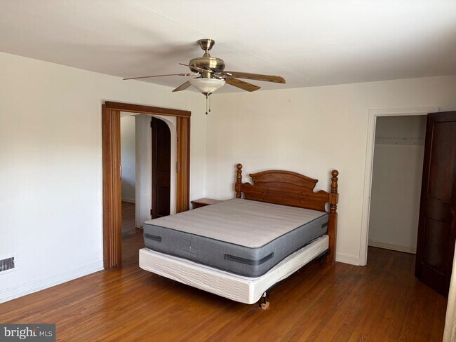 Foto del edificio - 1403 Beech St