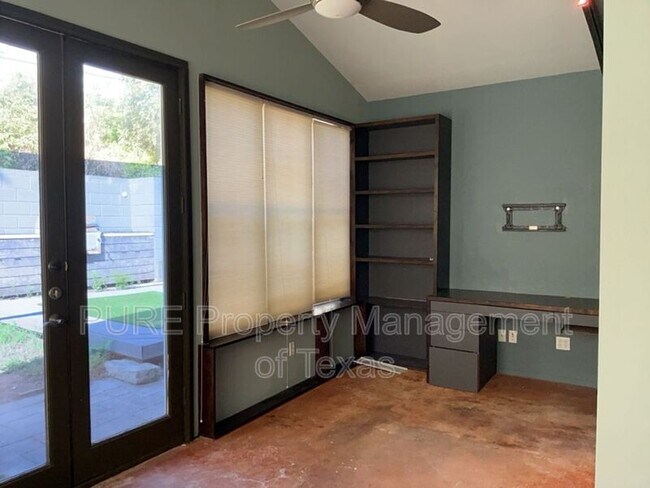 Building Photo - 6005 Avery Island Ave