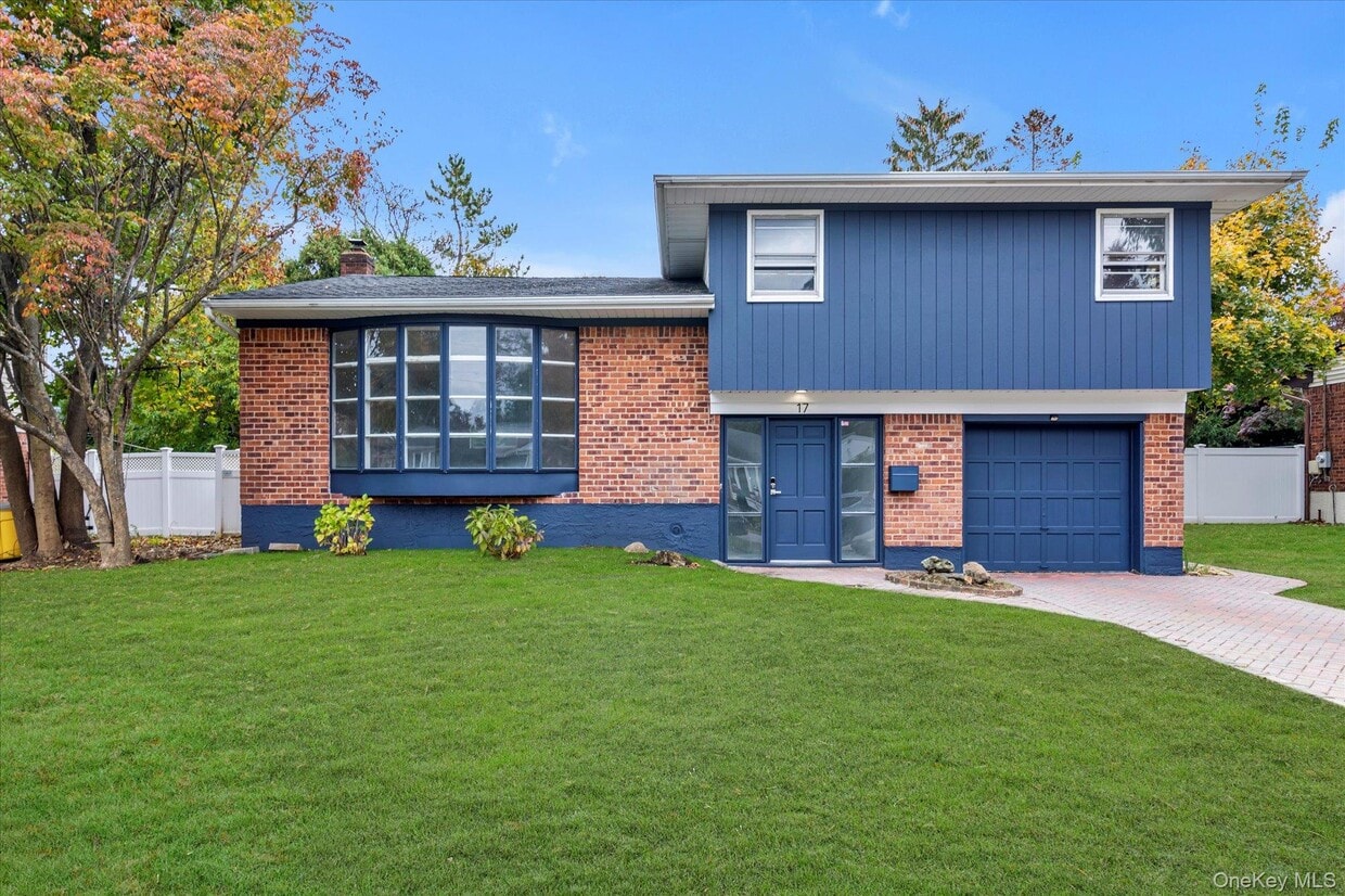 Primary Photo - 17 Edna Dr