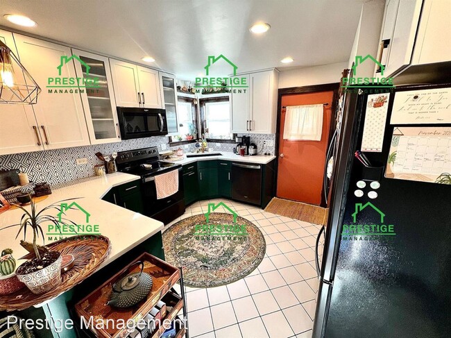 Foto del edificio - 3 br, 1.5 bath House - 248 Mary St