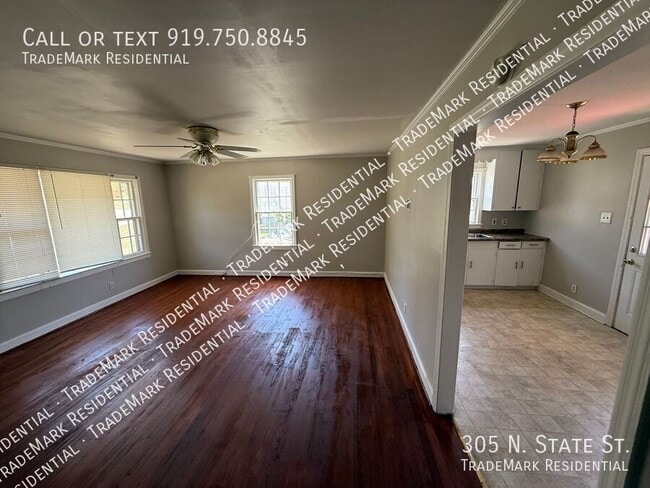 Building Photo - 305 N State St