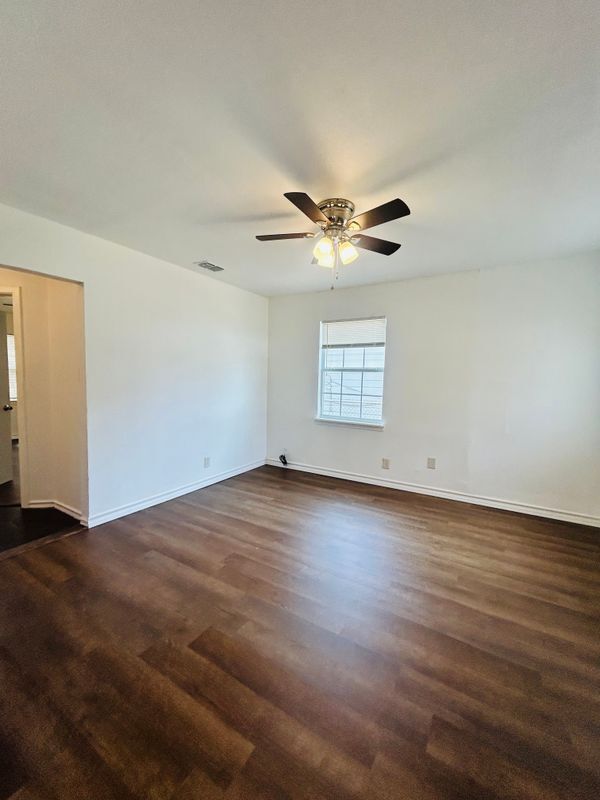 Foto del edificio - 1110 W Fay St