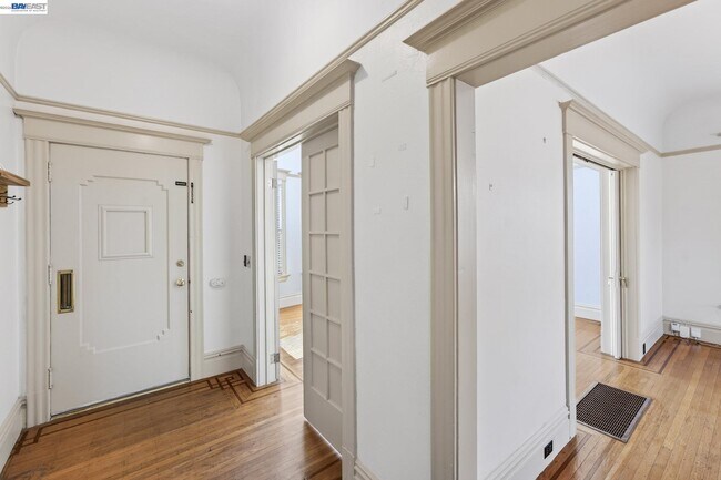 Foto del edificio - 1835 Prince St