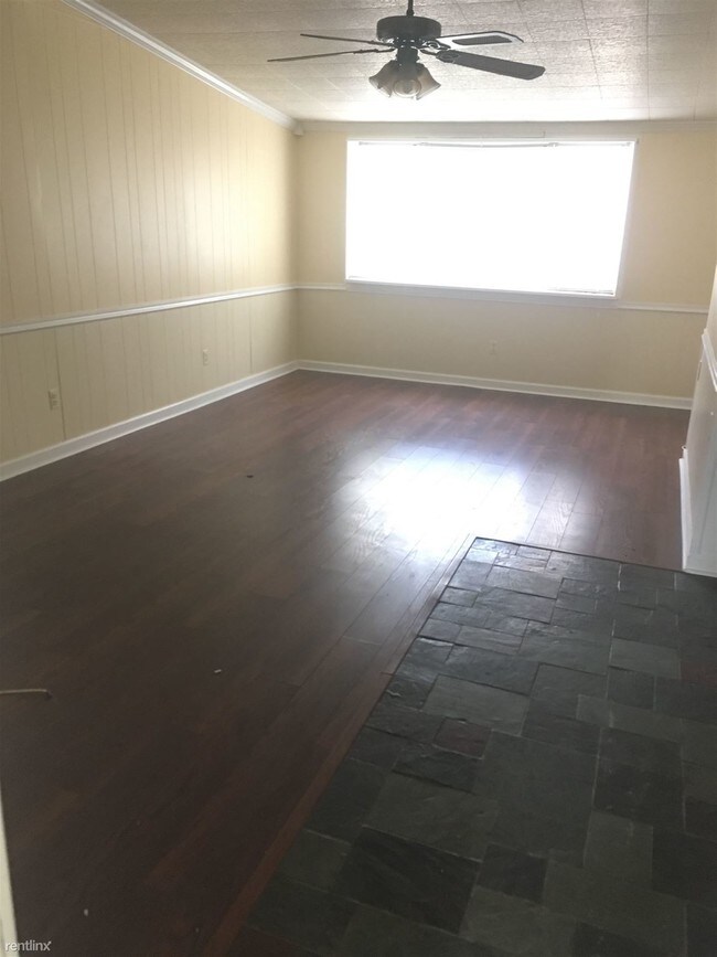 Building Photo - 3 br, 1.5 bath House - 25751 Chernick St