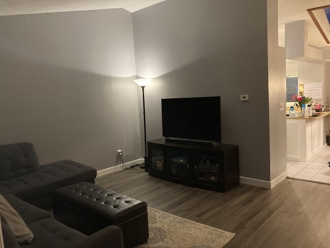 Livingroom - 8033 S Garrison Way