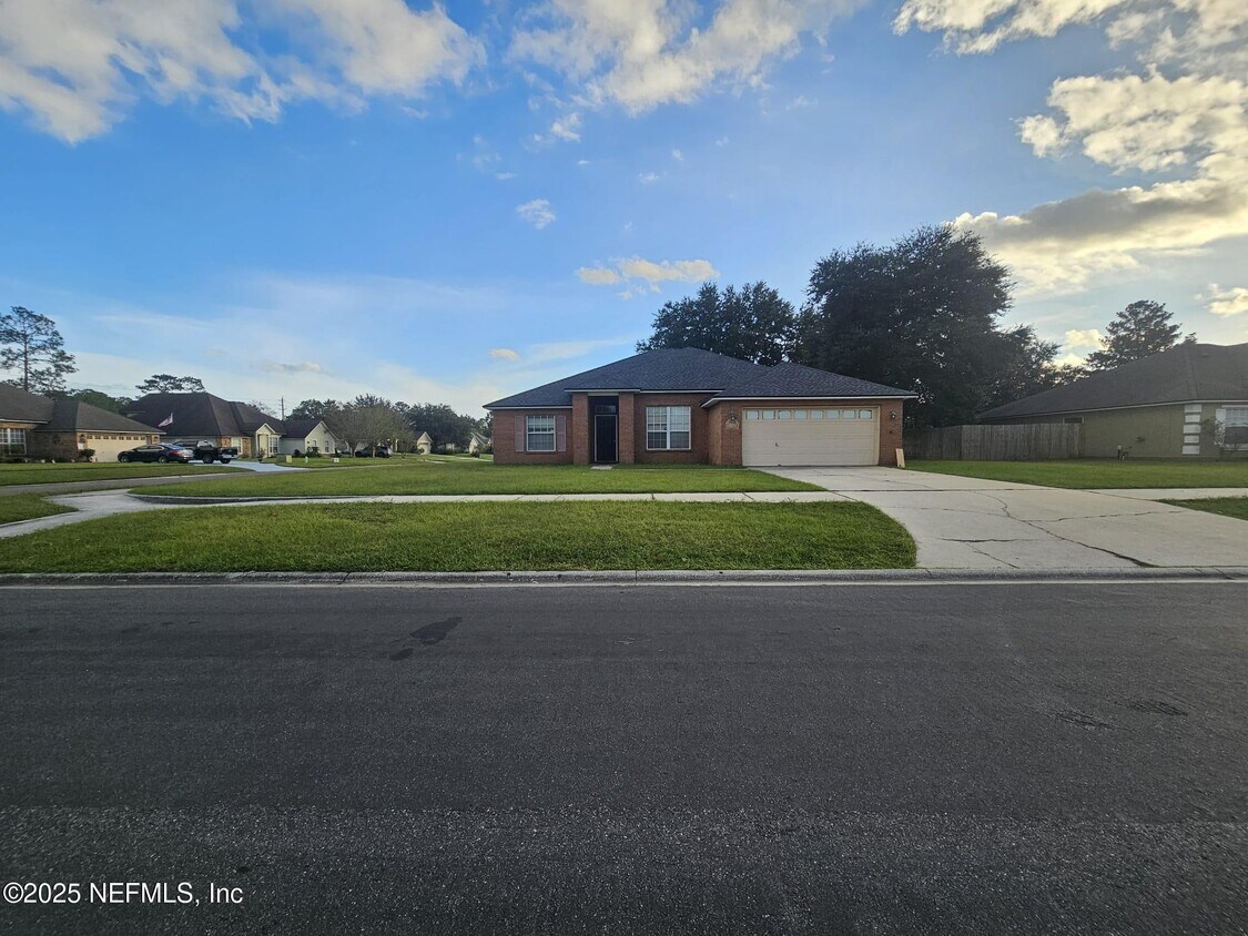 Foto principal - 11212 Belmont Oaks Dr