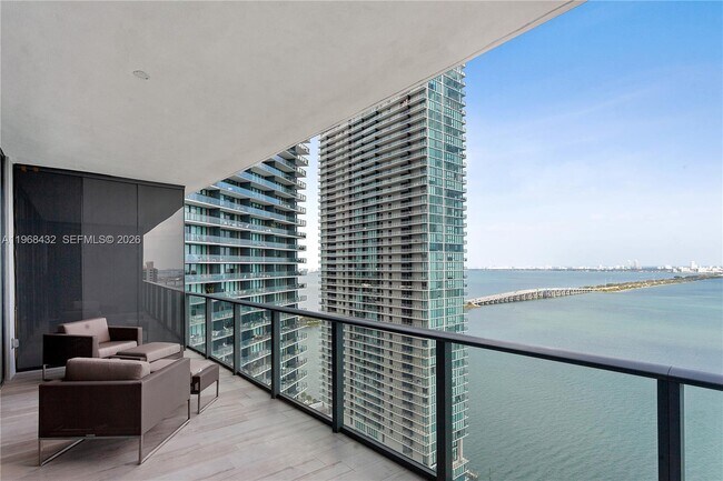 Foto del edificio - 480 NE 31st St