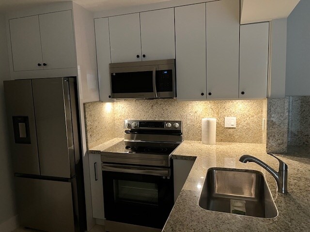 Foto del edificio - 7705 Camino Real