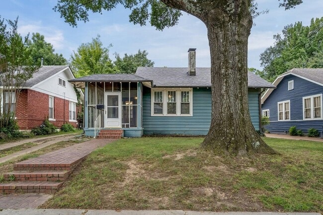 Photo - 2095 Washington Avenue House
