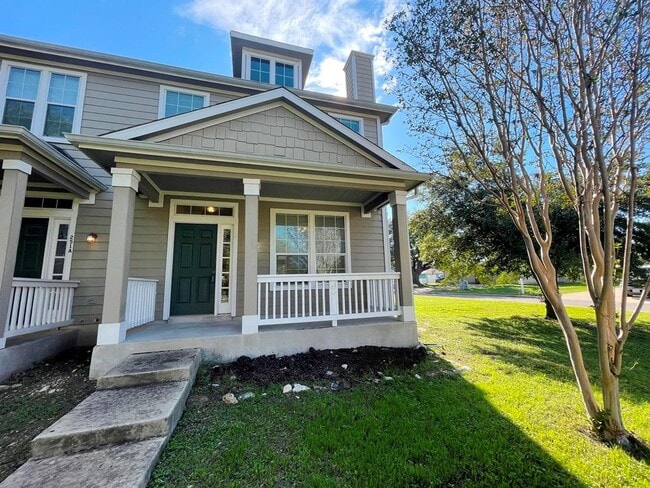 Building Photo - 251 Utterback