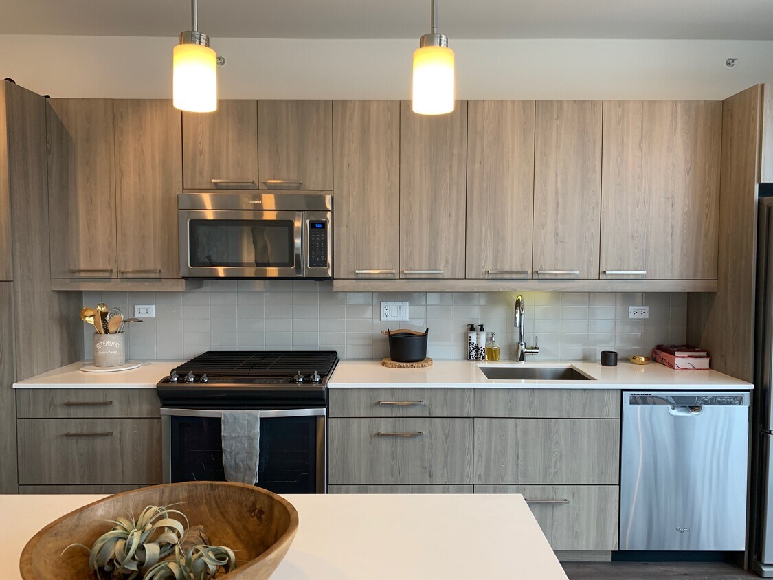 Foto principal - 212 N Halsted St