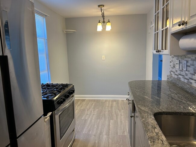 Building Photo - 45 Standish Rd