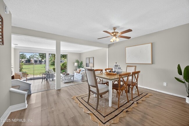 Building Photo - 7622 Las Palmas Way