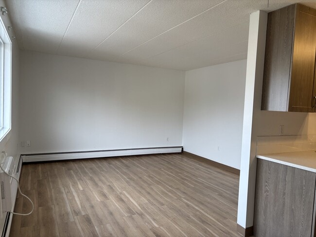 Building Photo - 2218 Halifax St