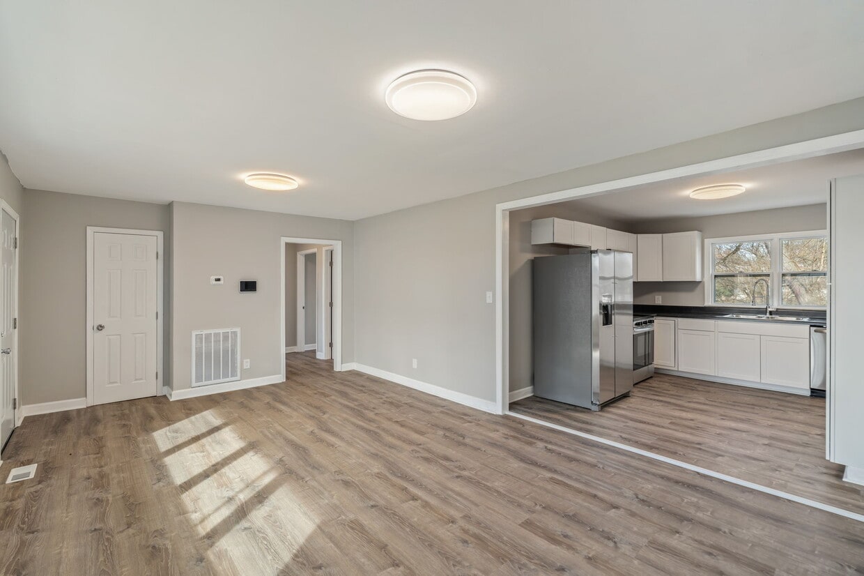 Foto principal - 3658 Tarbett Rd