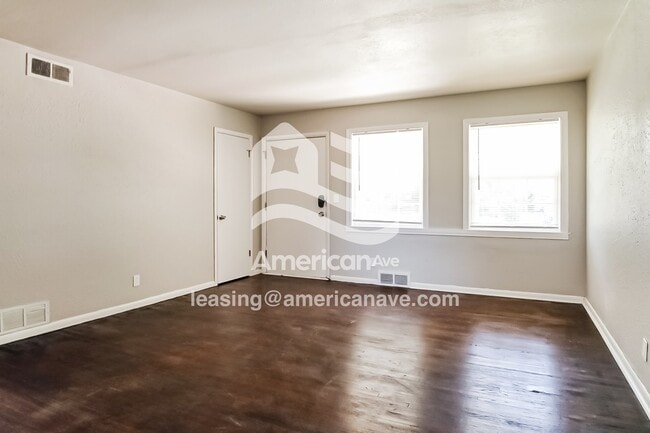 Foto del edificio - 4633 N St Louis Ave