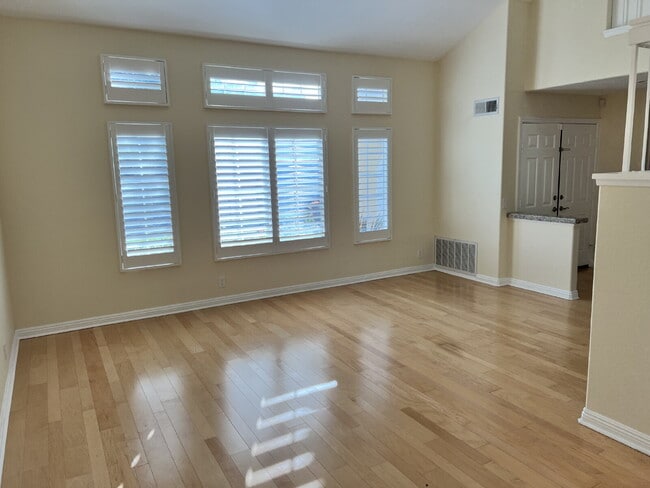 Building Photo - $4,500 - 4 Bed / 3 Bath House in Rancho Del Rey